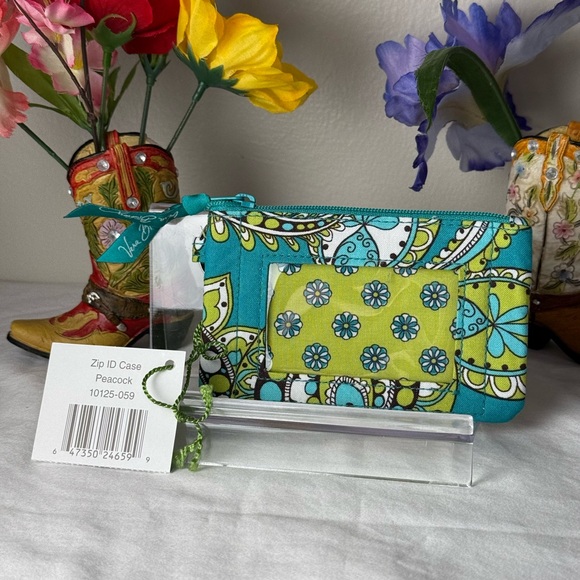 NWT Vera Bradley Zip ID Case Peacock Wallet Card Coin Holder Retired - Picture 1 of 5